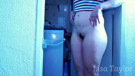 Milf rubind clit whith dildo