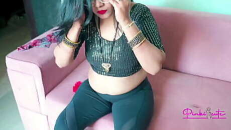 Big Ass Rich Desi Married Lady Boss Enjoys Servant's Cock in Office.
