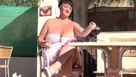 Busty British Milf Devon Breeze Gets Horny In The Hot Summer Sun