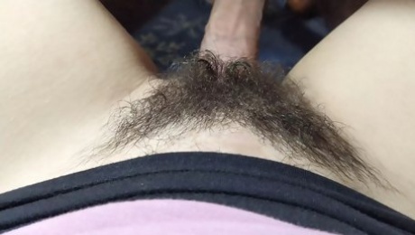 GUY CUMS FAST ON HAIRY PUSSY